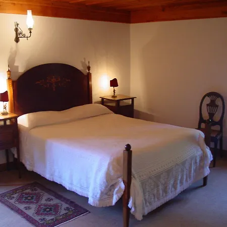 Bed & Breakfast Paco De S.cipriano Guimarães